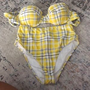 Bathing suit
